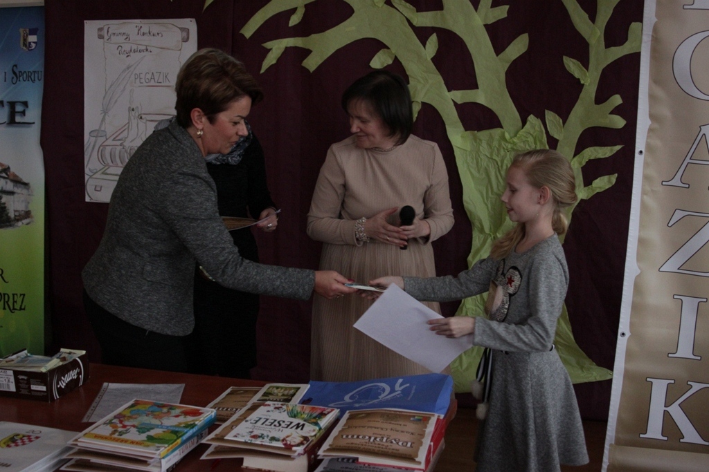 W Bieniowicach odbył się gminny konkurs recytatorski PEGAZIK
