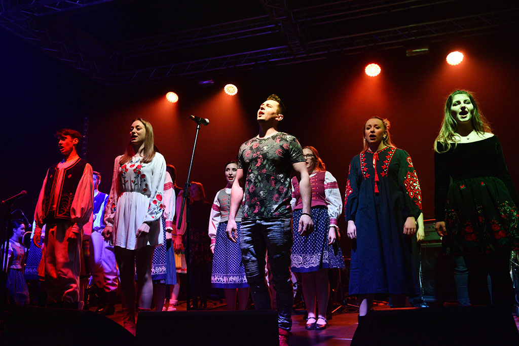 Jeden koncert, trzy narody, sześć zespołów w Sali Maneżowej