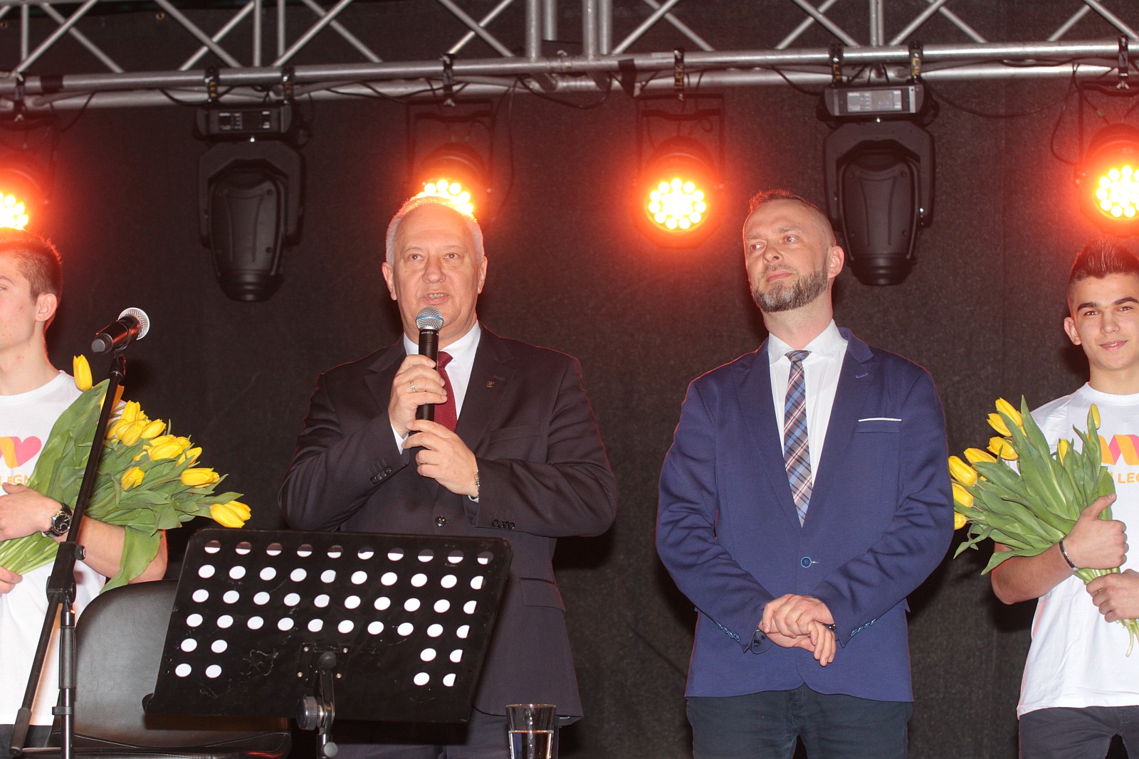 Zbigniew Zamachowski wystąpił dla legniczanek w Dniu Kobiet