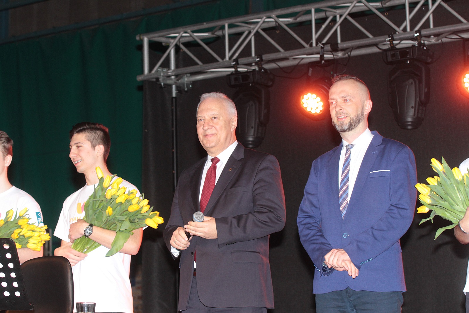 Zbigniew Zamachowski wystąpił dla legniczanek w Dniu Kobiet