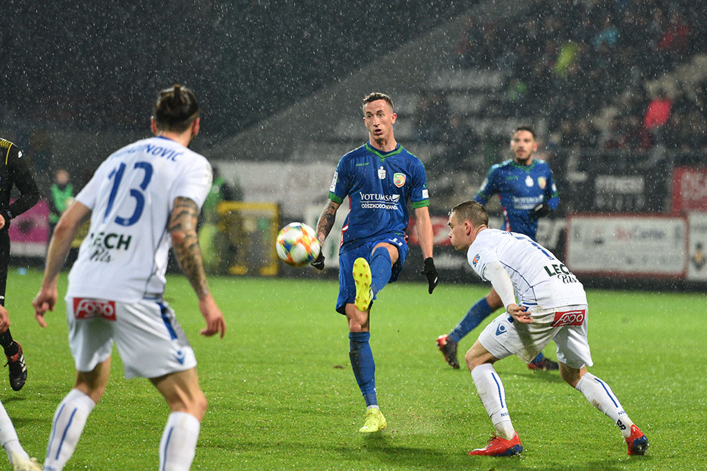 Wielka Miedź, bomba Forsella, Lech jak drugoligowiec