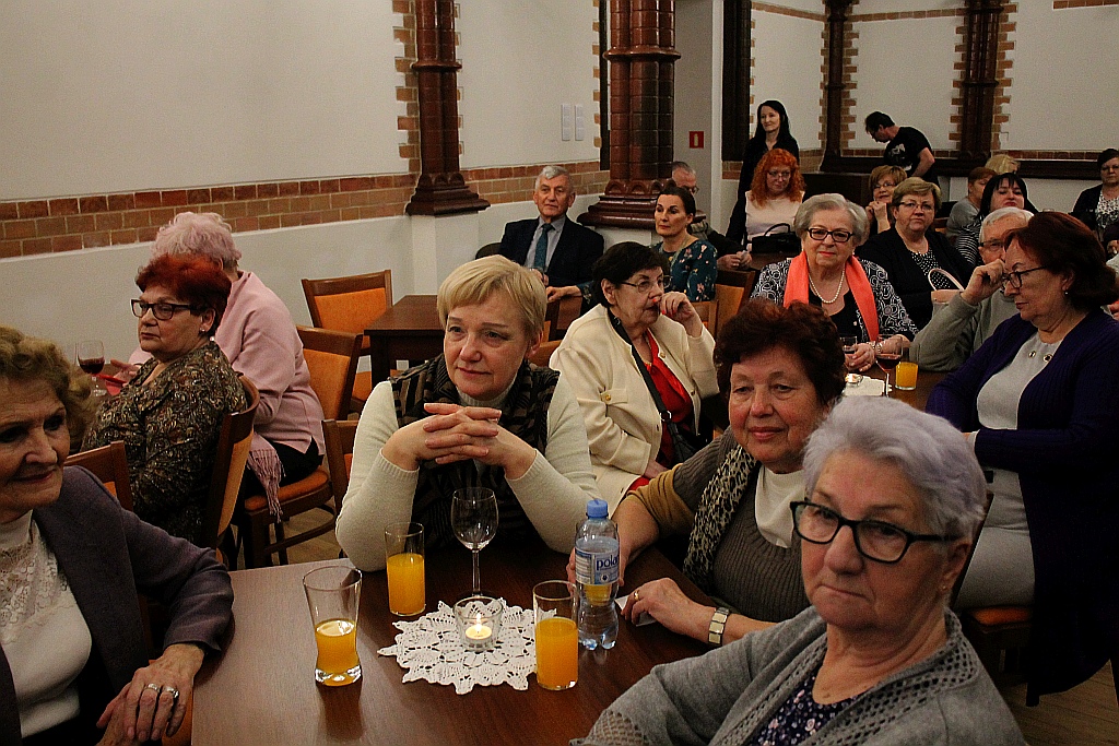 Być kobietą… Być kobietą… koncert artystów scen polskich