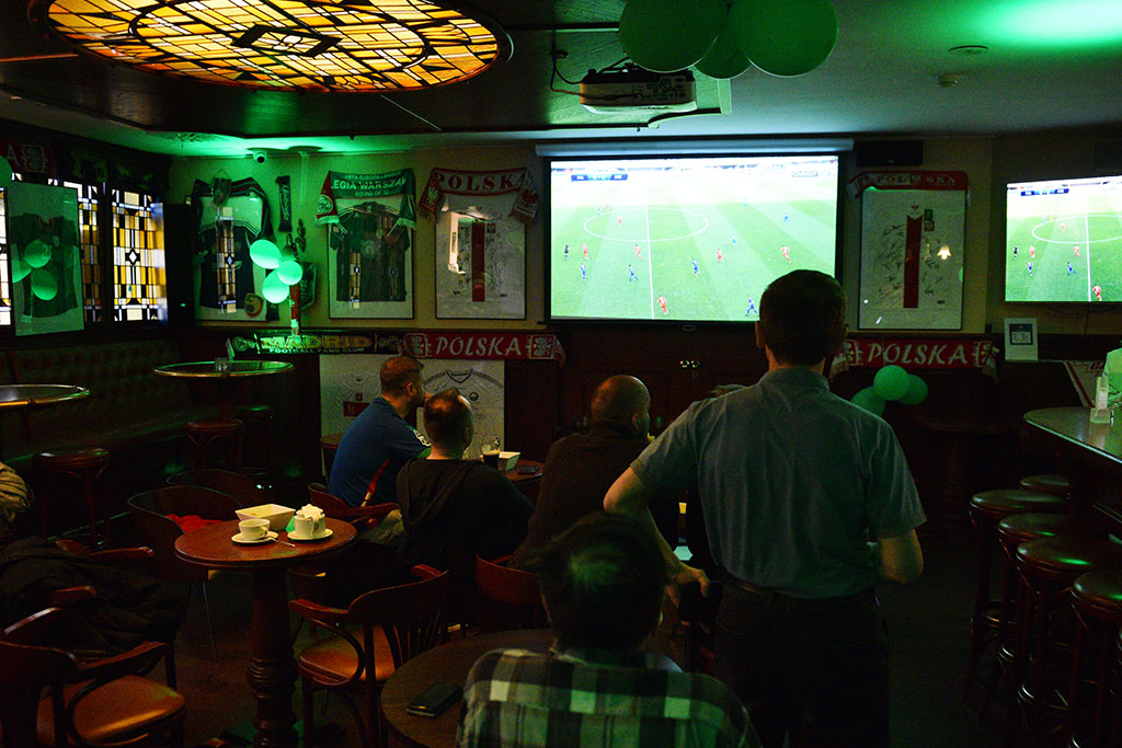 Irish Pub zaprosił na mecz Miedzi z Piastem Gliwice