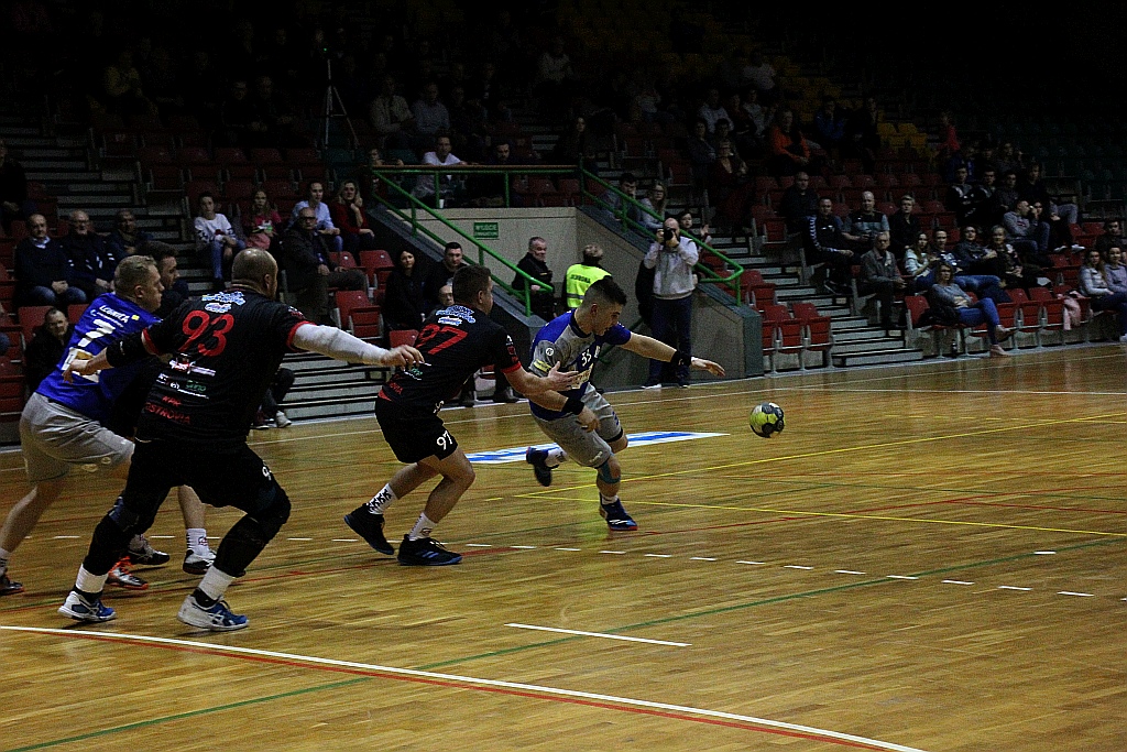 Siódemka Miedź Legnica wygrywa z Ostrovią Ostrów Wlkp. 29:23