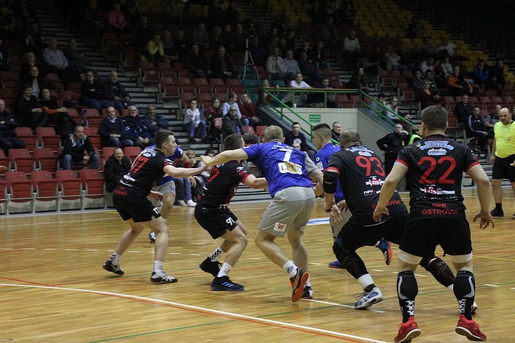 Siódemka Miedź Legnica wygrywa z Ostrovią Ostrów Wlkp. 29:23
