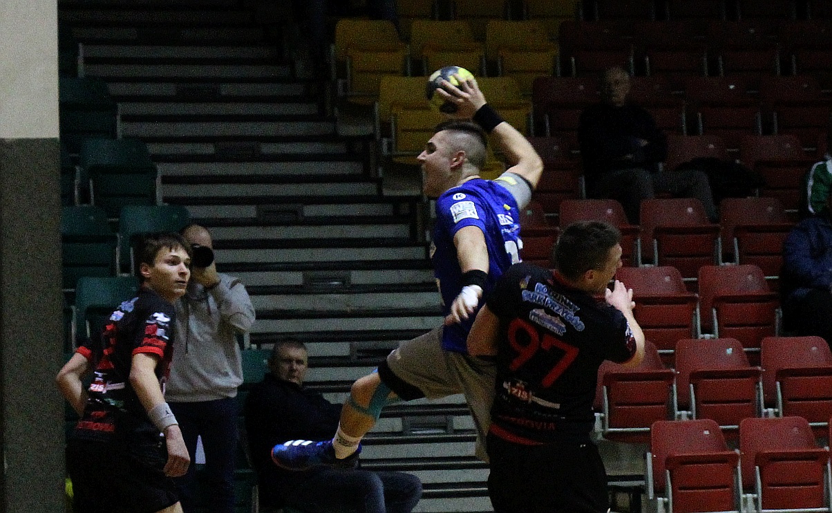 Siódemka Miedź Legnica wygrywa z Ostrovią Ostrów Wlkp. 29:23