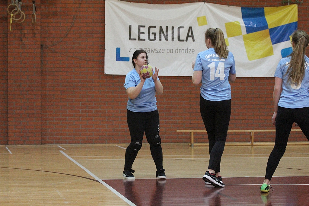 Młodzież z SP 9 najlepiej gra w piłkę ręczną