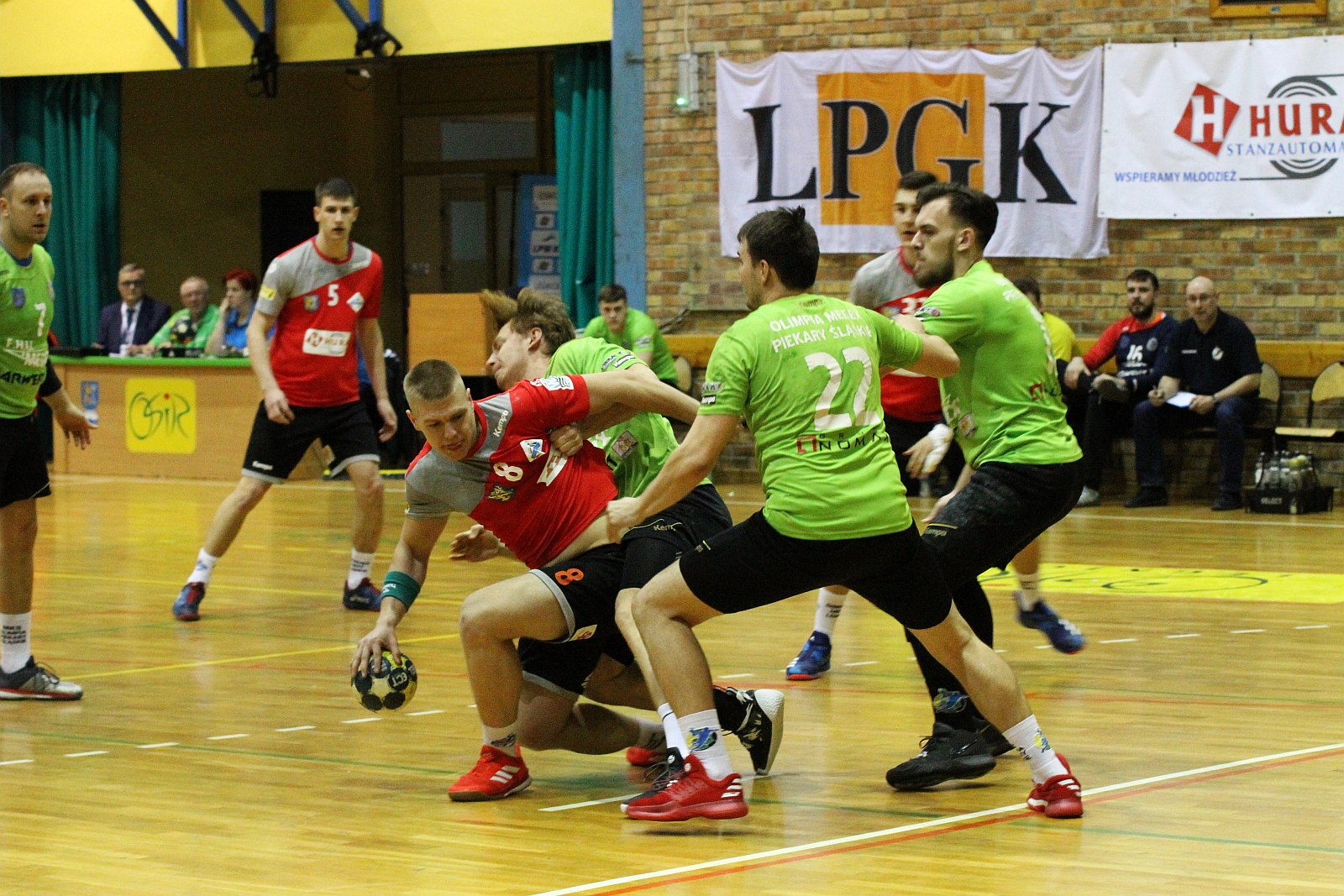 Olimpia Piekary Śląskie pokonała po karnych Siódemkę Miedź