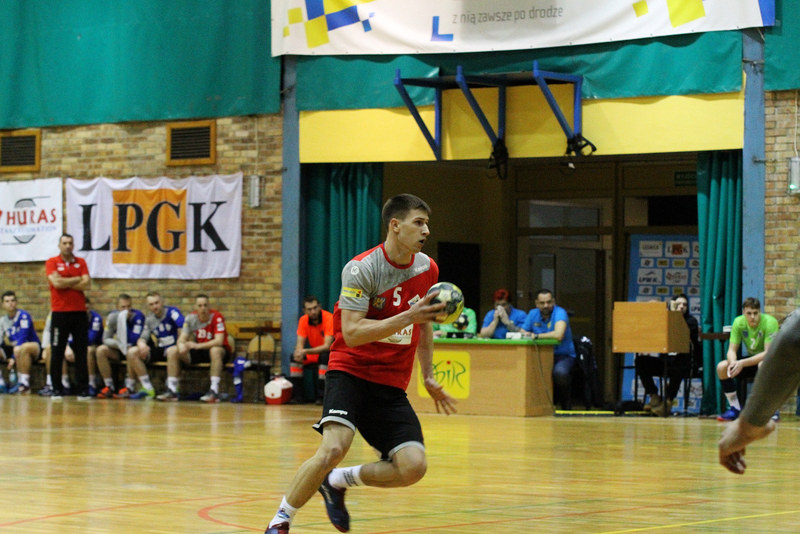 Olimpia Piekary Śląskie pokonała po karnych Siódemkę Miedź