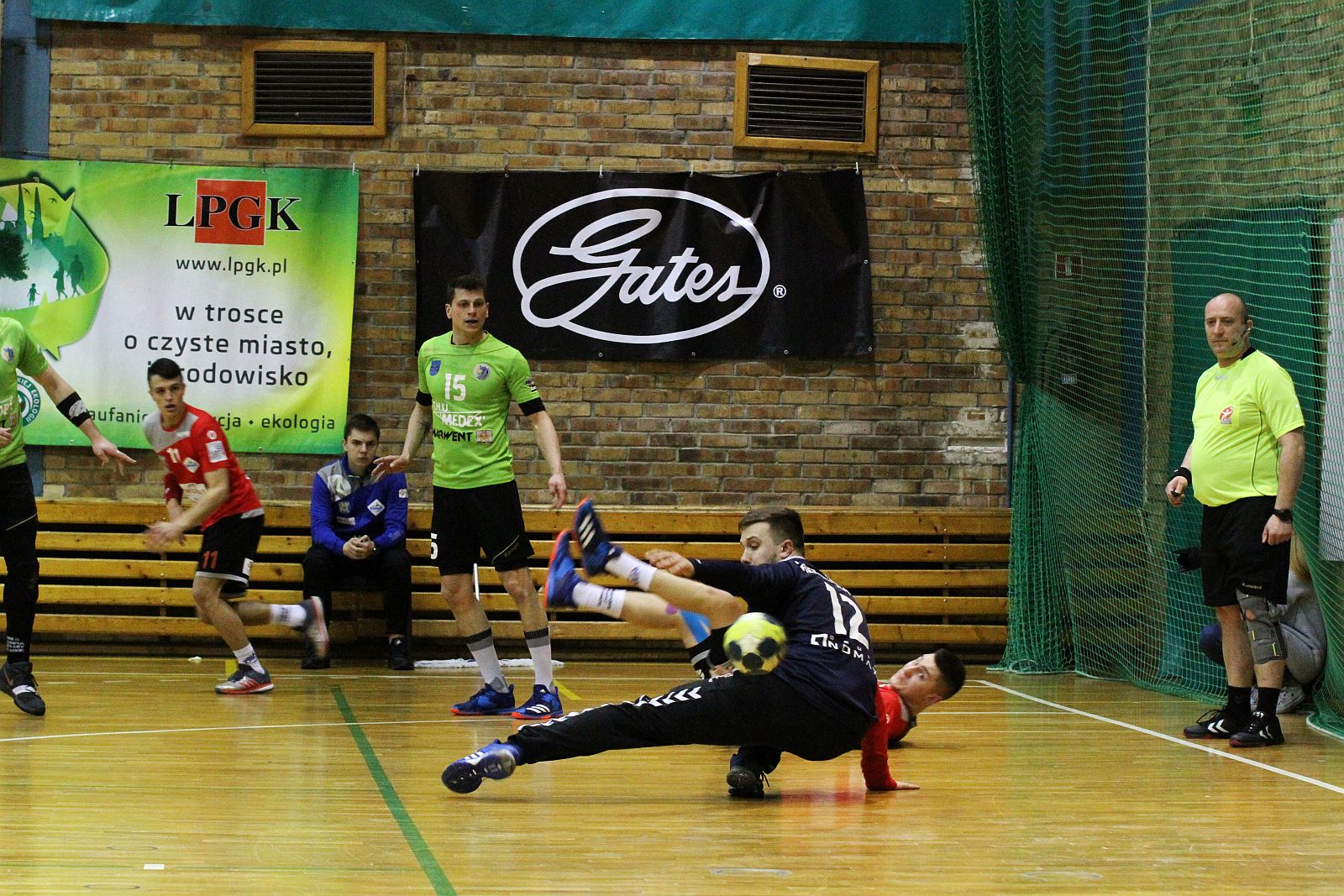Olimpia Piekary Śląskie pokonała po karnych Siódemkę Miedź