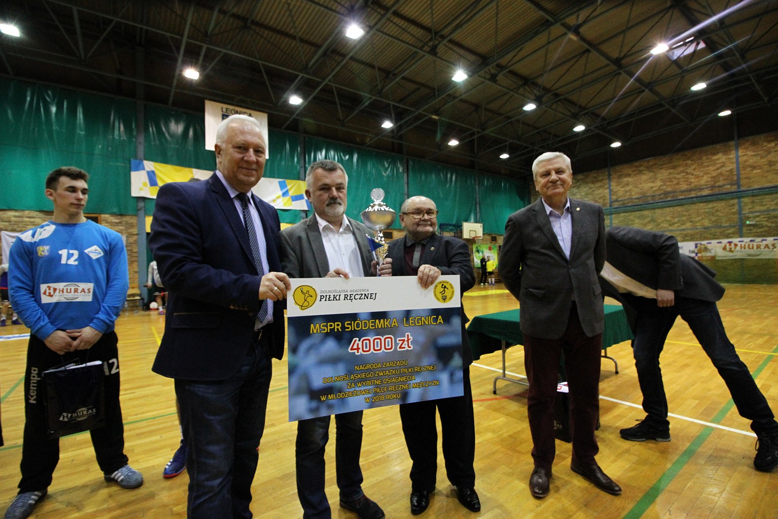 Wicemistrzowie Polski nagrodzeni przez prezydenta maista Legnicy