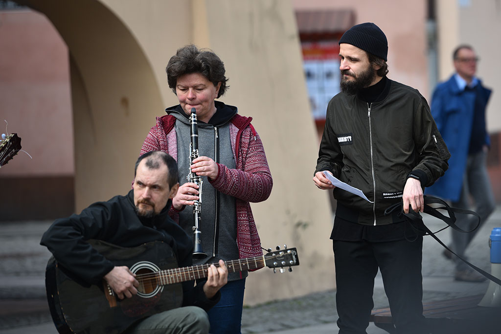 Legniczanie zaśpiewali w centrum miasta hymn Europy