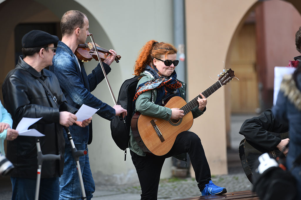 Legniczanie zaśpiewali w centrum miasta hymn Europy