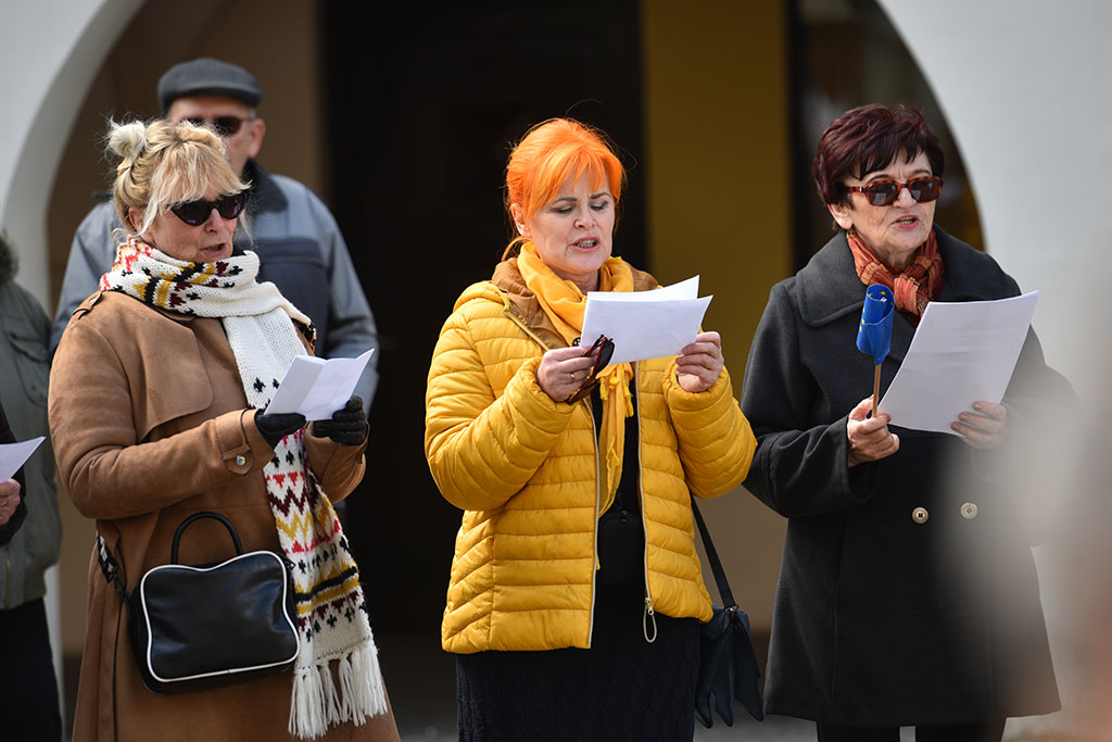 Legniczanie zaśpiewali w centrum miasta hymn Europy