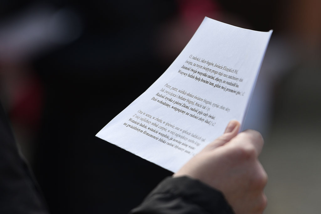 Legniczanie zaśpiewali w centrum miasta hymn Europy