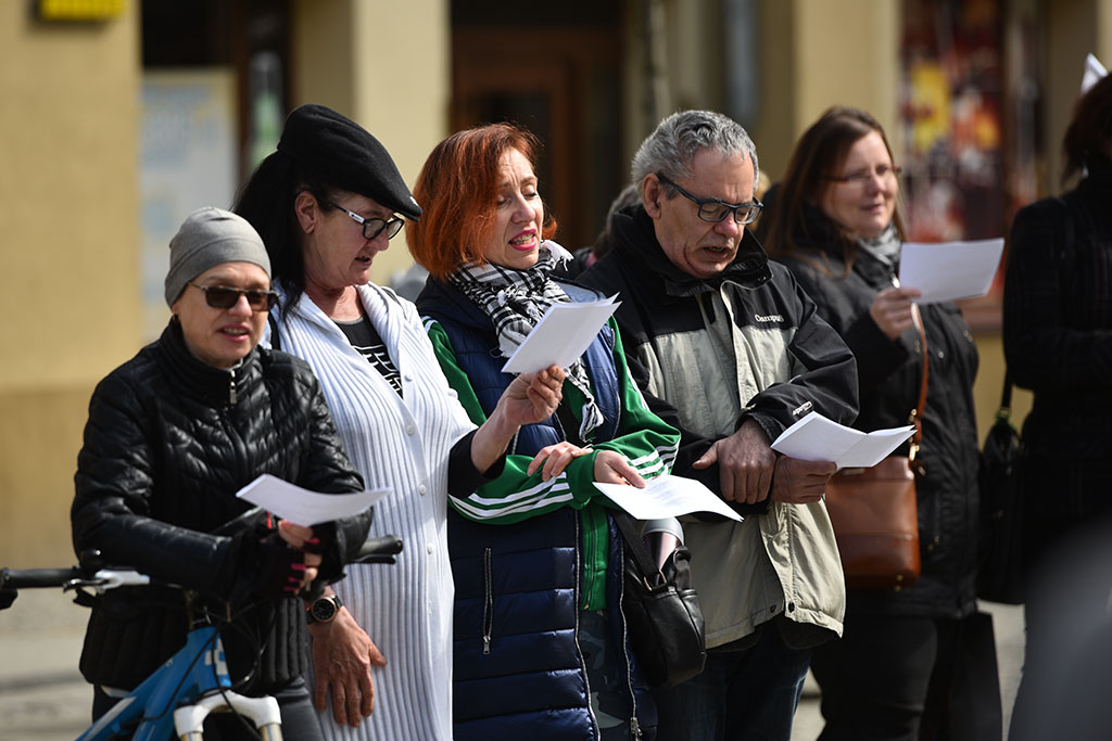Legniczanie zaśpiewali w centrum miasta hymn Europy