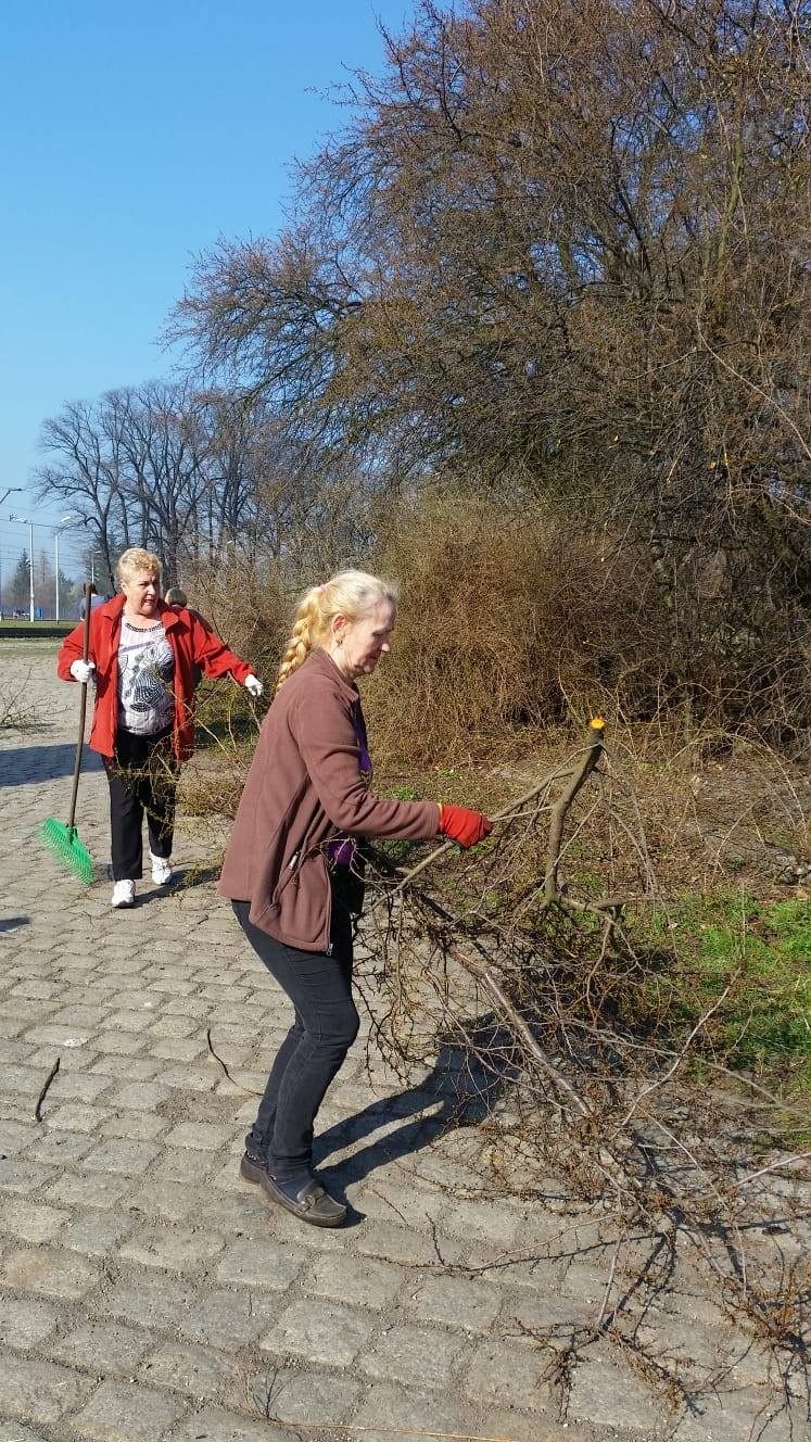 Mieszkańcy gminy Miłkowice porządkowali swoje otoczenie