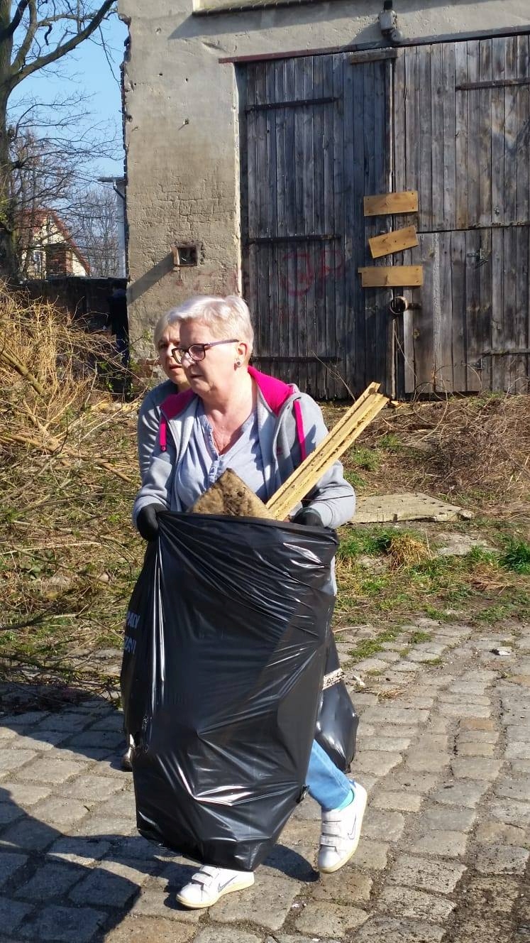 Mieszkańcy gminy Miłkowice porządkowali swoje otoczenie