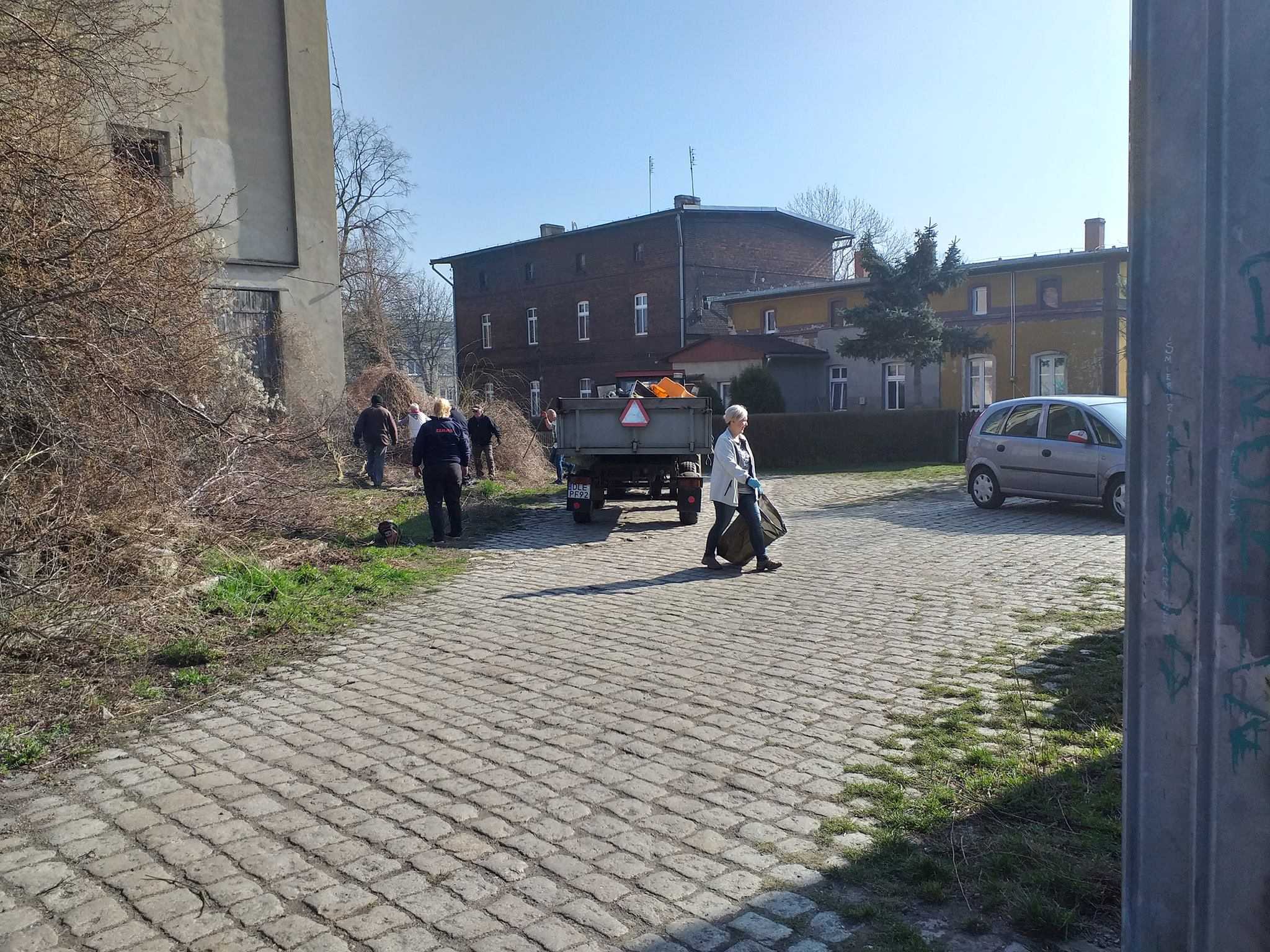 Mieszkańcy gminy Miłkowice porządkowali swoje otoczenie