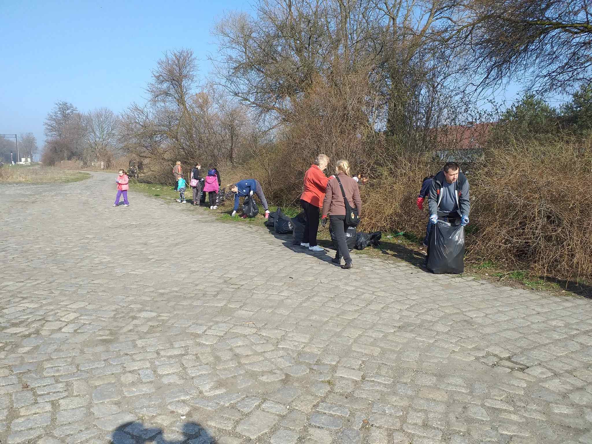 Mieszkańcy gminy Miłkowice porządkowali swoje otoczenie