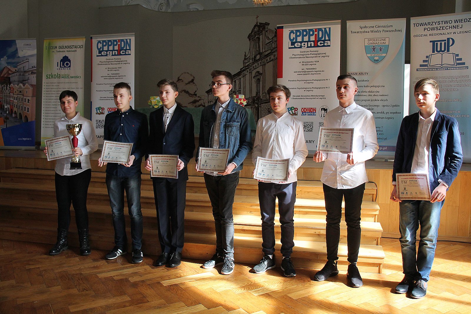 W I LO odbył się IX Legnicki Konkurs Matematyczny      
