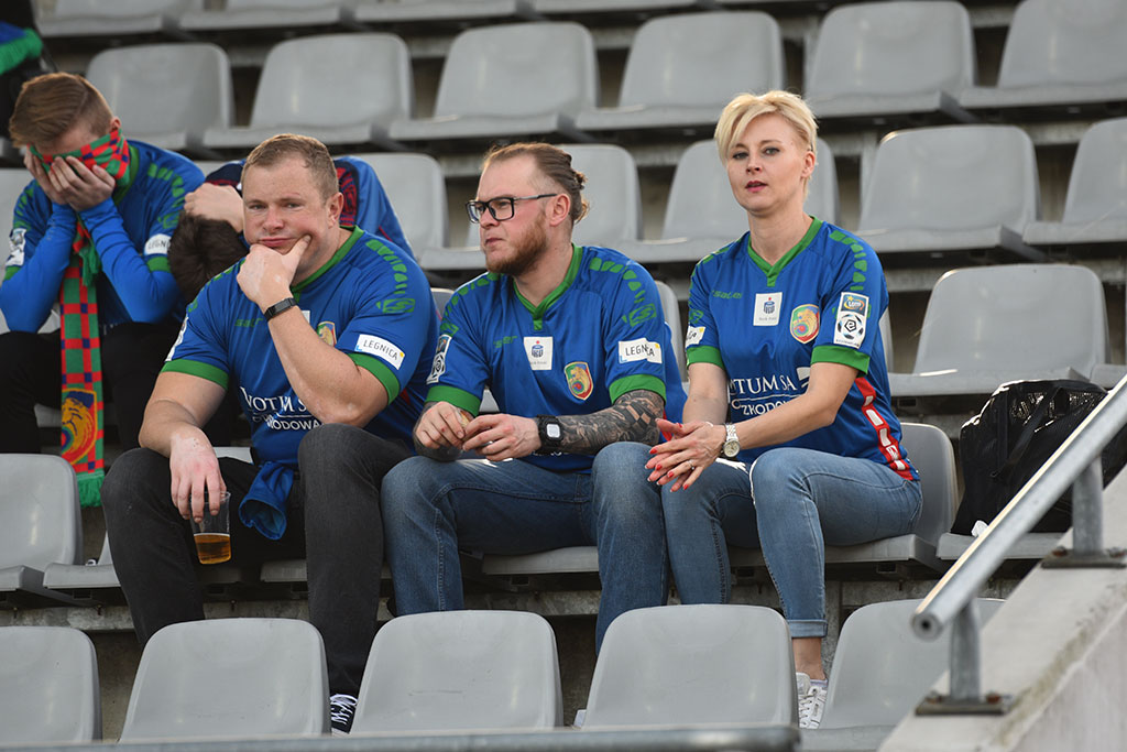 Kibice podczas meczu Miedzi Legnica z Zagłębiem Sosnowiec