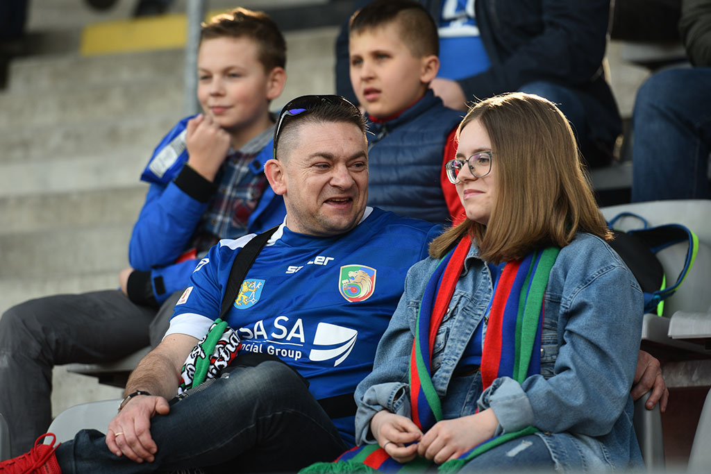 Kibice podczas meczu Miedzi Legnica z Zagłębiem Sosnowiec