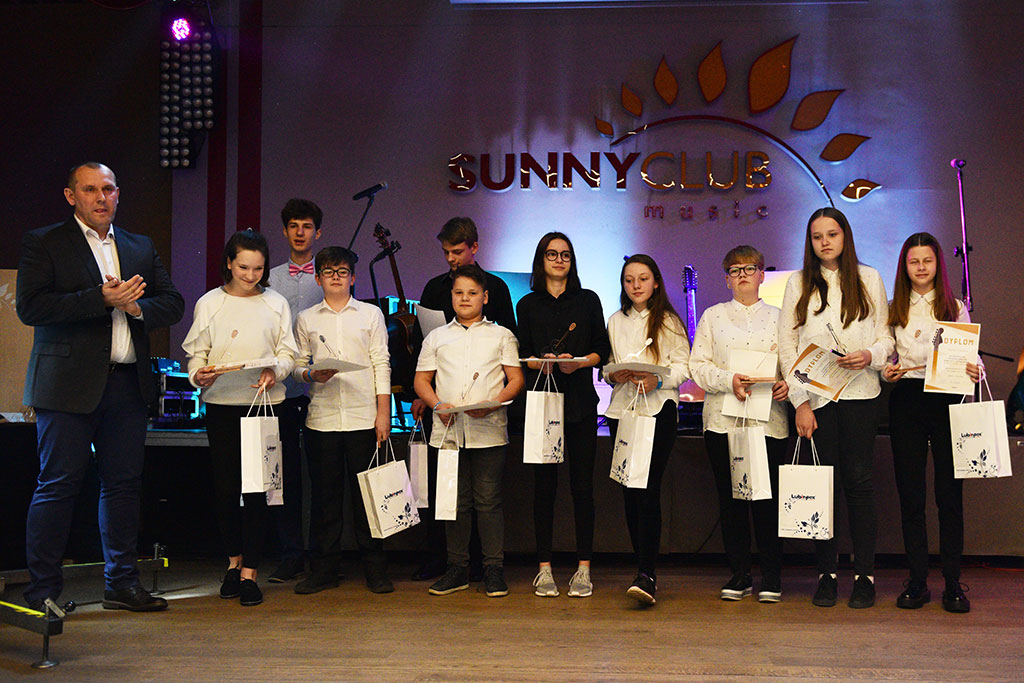 „Celuloid” na dwie mistrzowskie gitary w Sunny Club Music