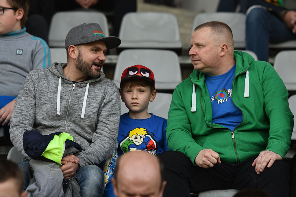 Kibice podczas meczu Miedzi Legnica z Zagłębiem Sosnowiec
