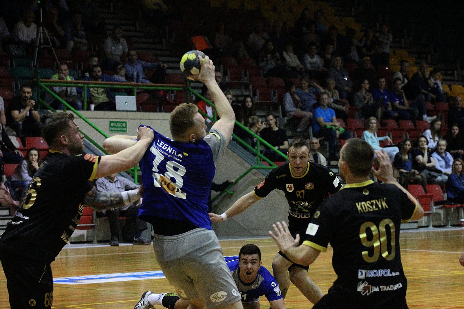 Siódemka Miedź Legnica wygrywa we własnej hali z Grodkowem