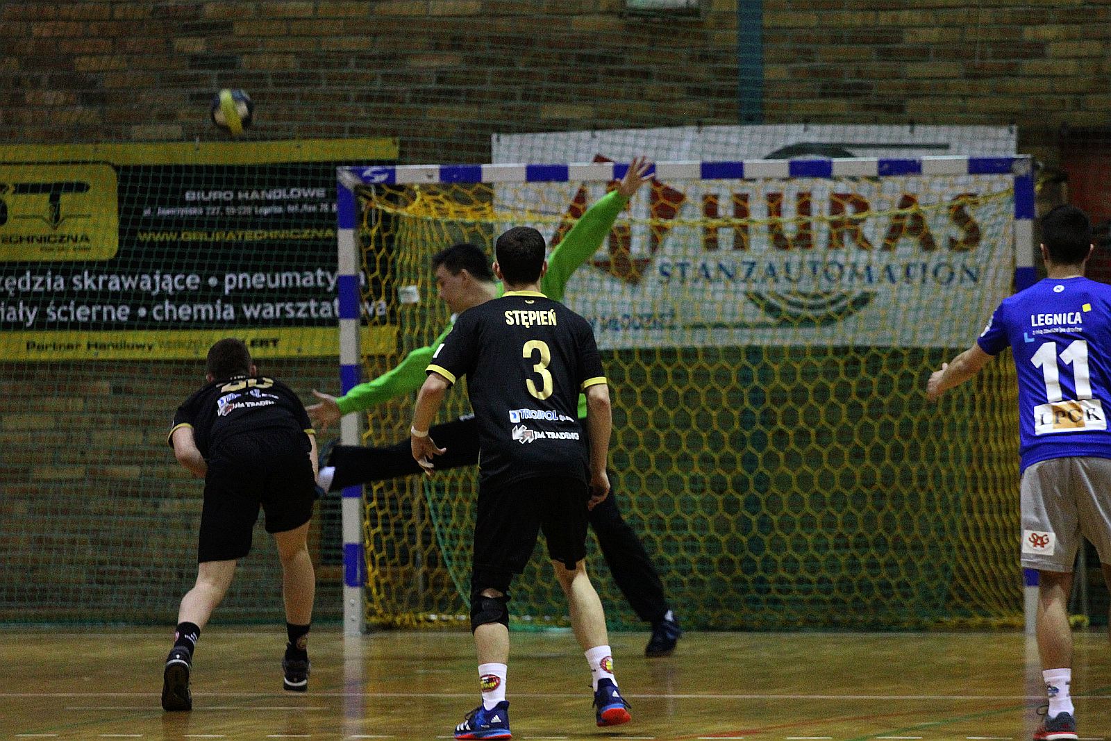 Siódemka Miedź Legnica wygrywa we własnej hali z Grodkowem
