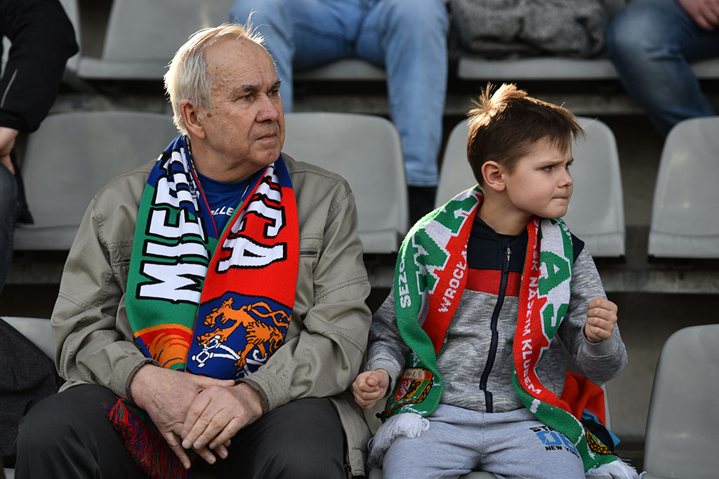 Kibice podczas meczu Miedzi Legnica z Zagłębiem Sosnowiec