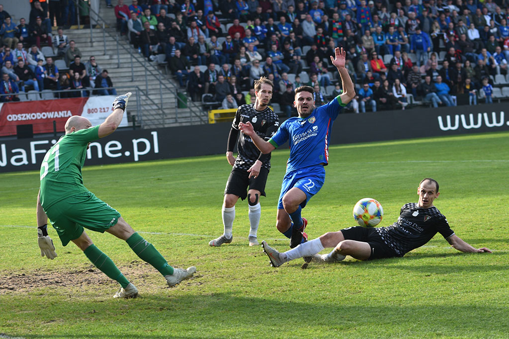 Miedź Legnica - Zagłębie Sosnowiec 0:2 (0:1)