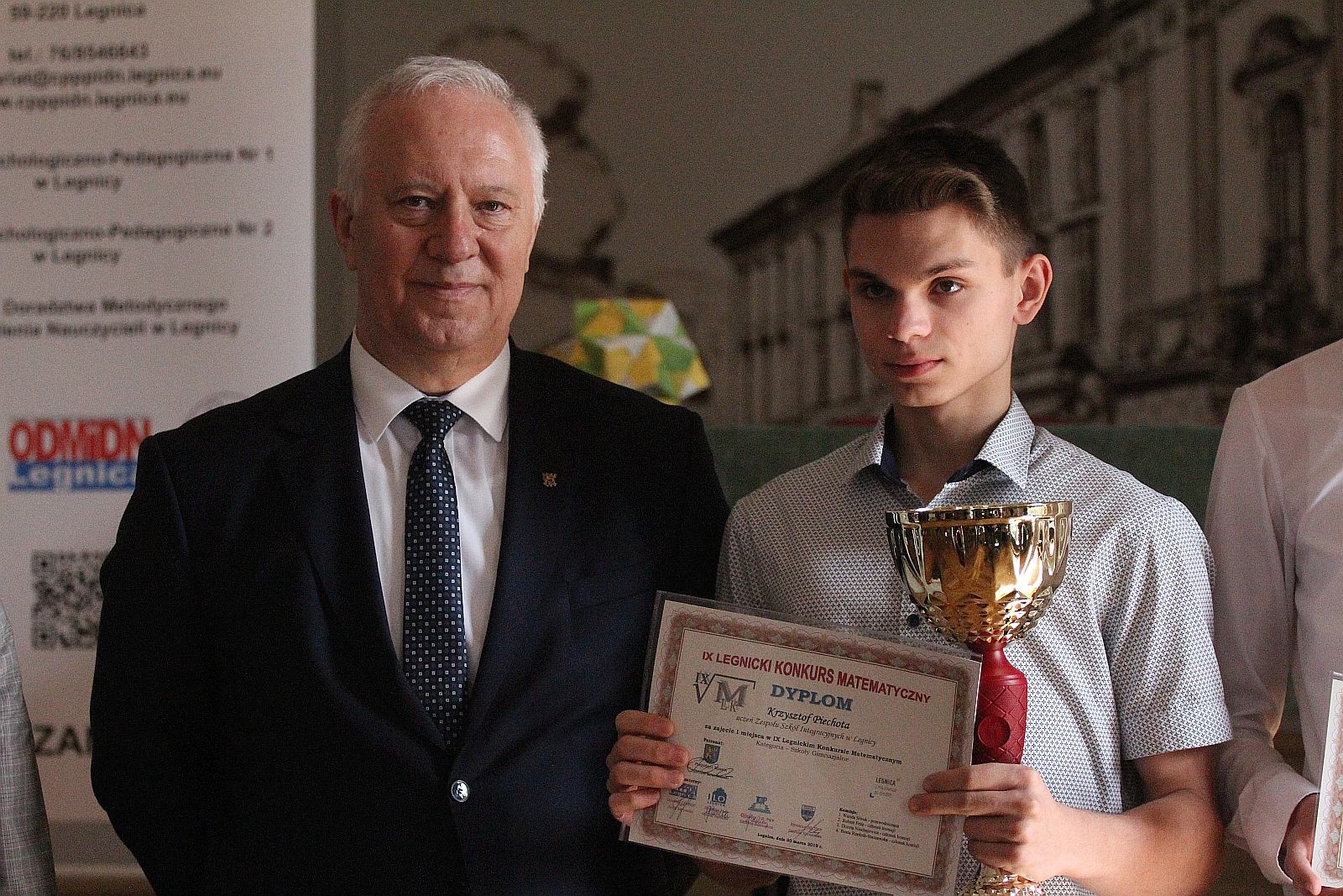 W I LO odbył się IX Legnicki Konkurs Matematyczny      
