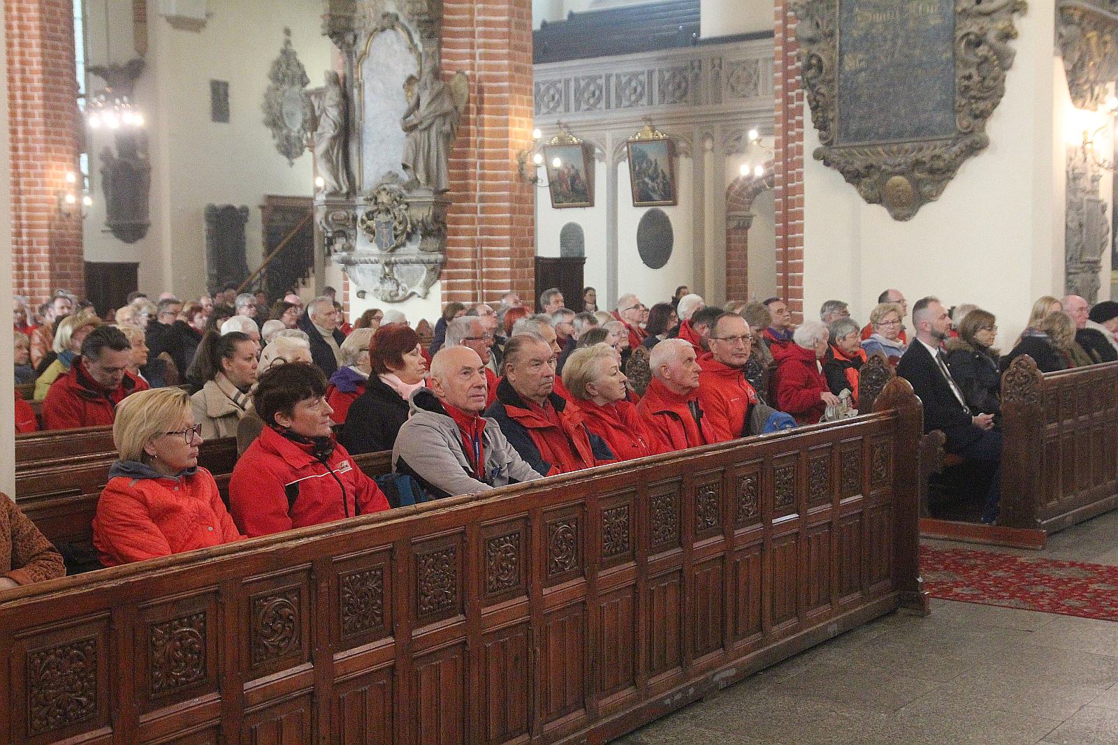 Dolnośląscy przewodnicy czczą pamięć barona von Olszewskiego