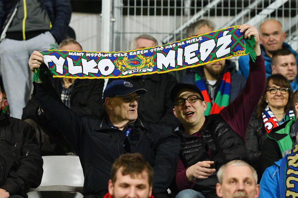 Miedzianka do przodu. Zobaczcie jak kibice szaleli na trybunach