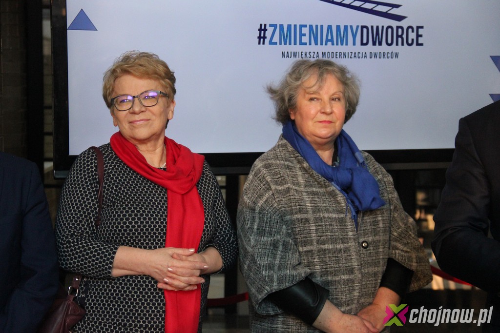 W Chojnowie uroczyście oddano do użytku wyremontowany dworzec 
