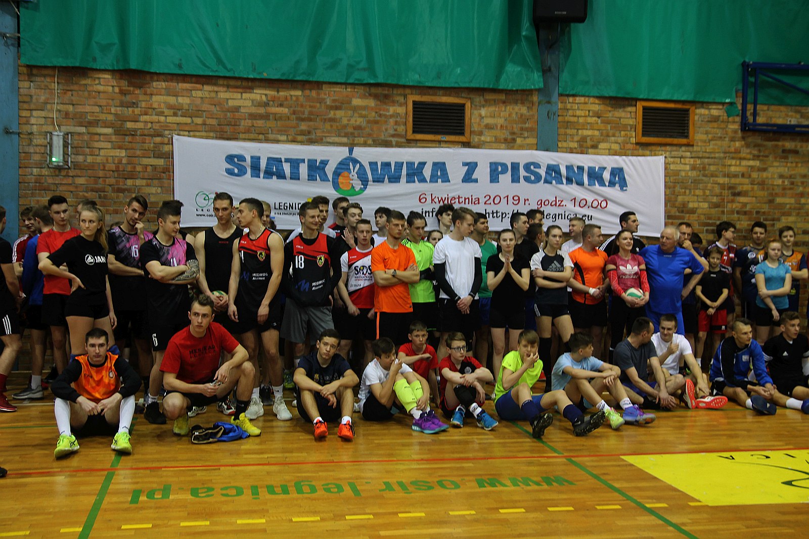 Otwarty Turniej Piłki Siatkowej: Siatkówka z Pisanką