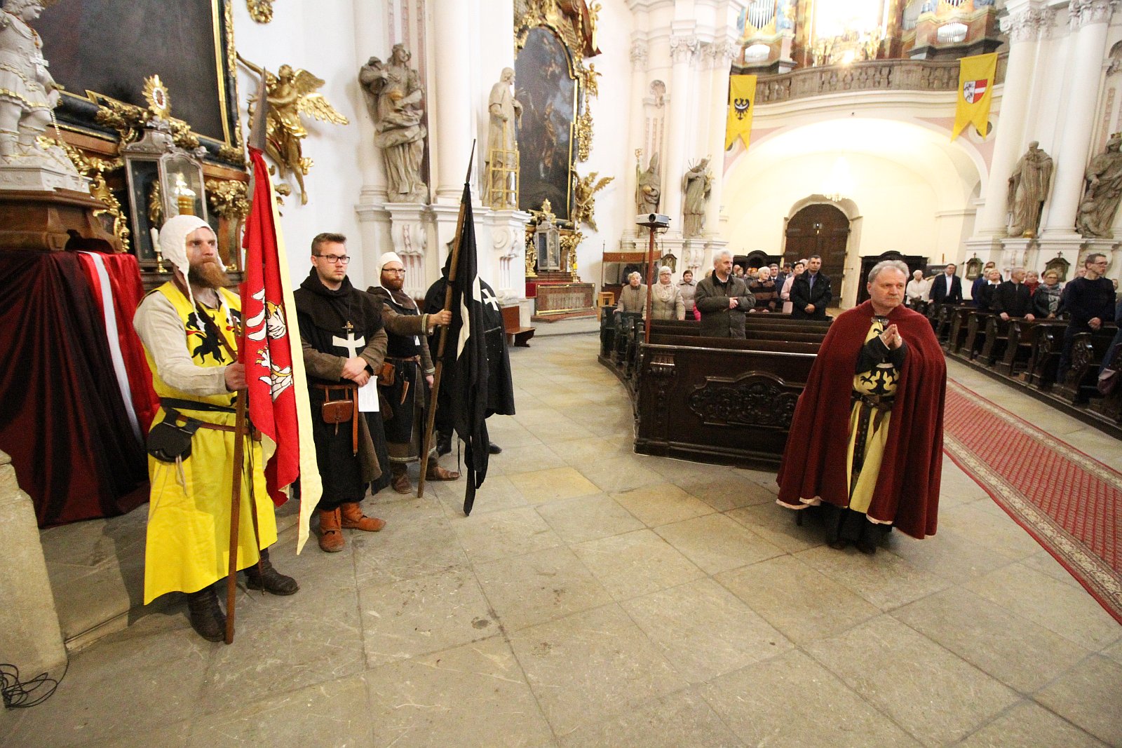 Biskup Kiernikowski został honorowym członkiem bractwa