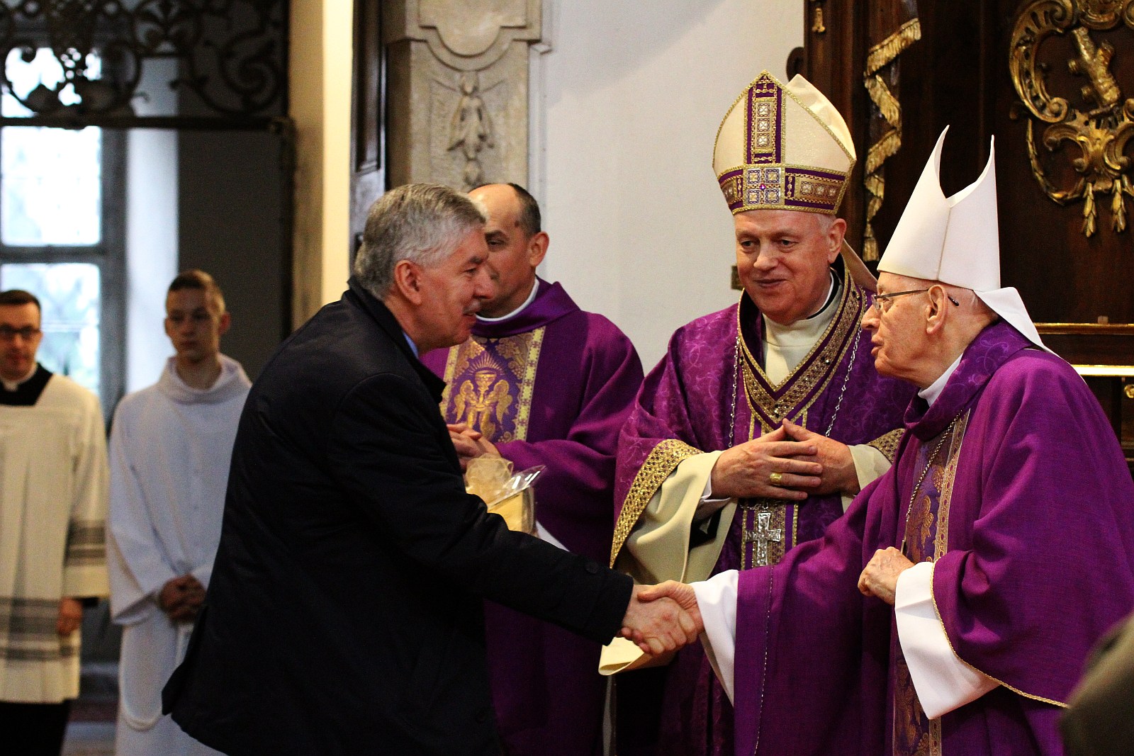 Biskup Kiernikowski został honorowym członkiem bractwa