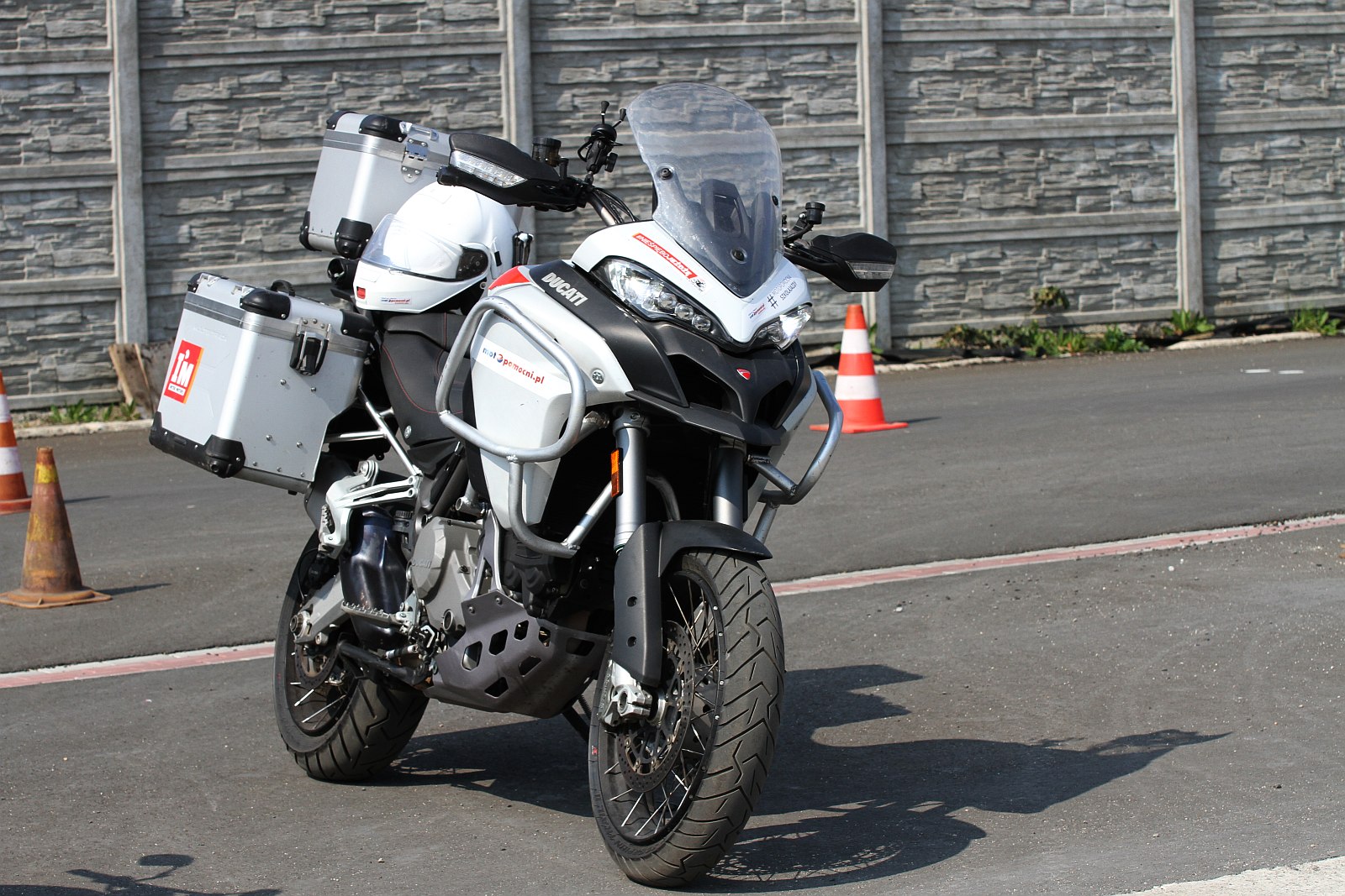 Motopomcnik i Szkoła Wilk szkolą legnickich motocyklistów