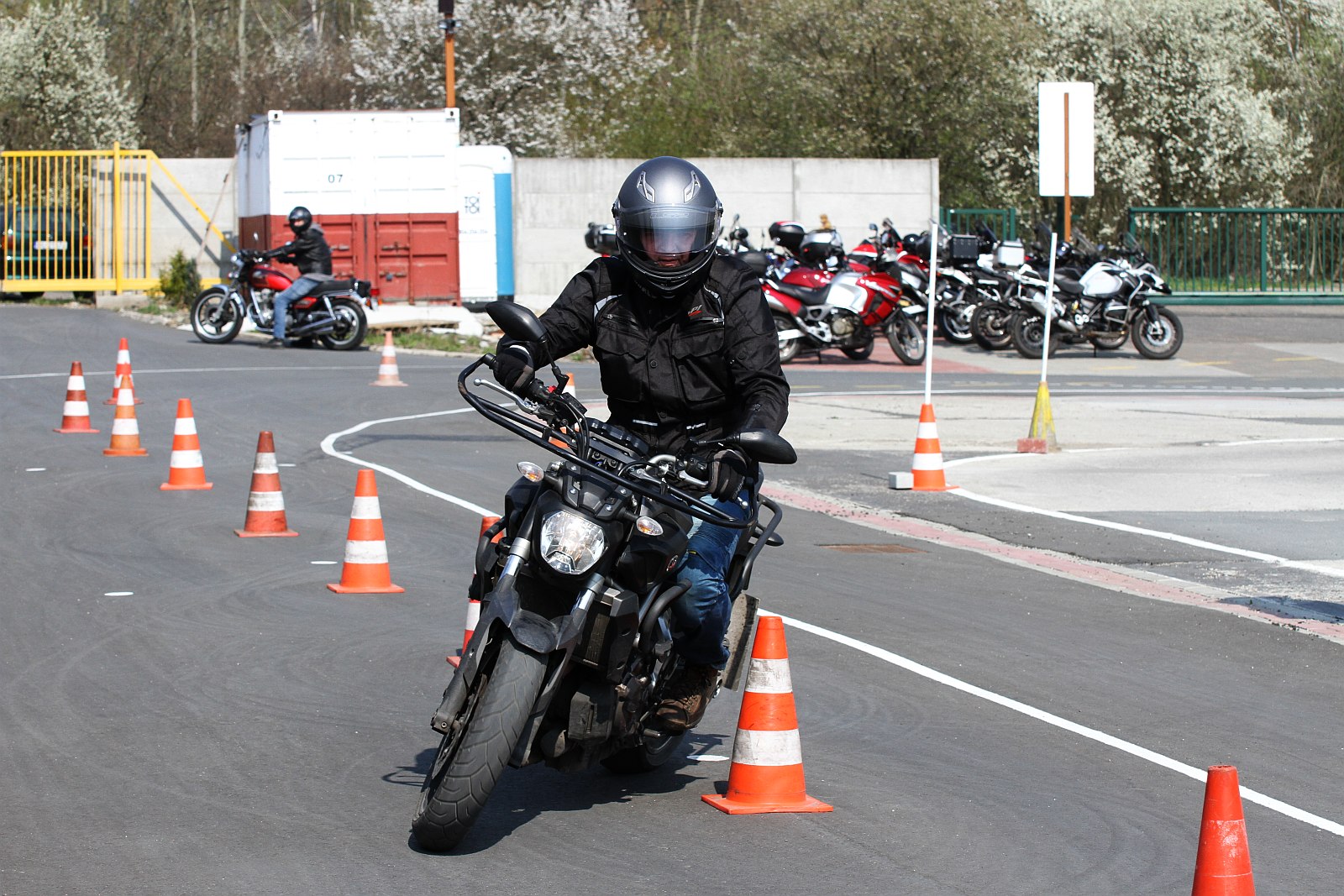 Motopomcnik i Szkoła Wilk szkolą legnickich motocyklistów