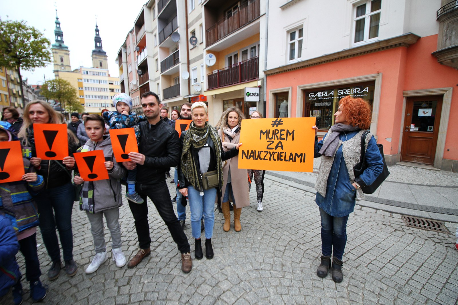 Nauczyciel jest fajny - uczniowie wspierają swoich nauczycieli