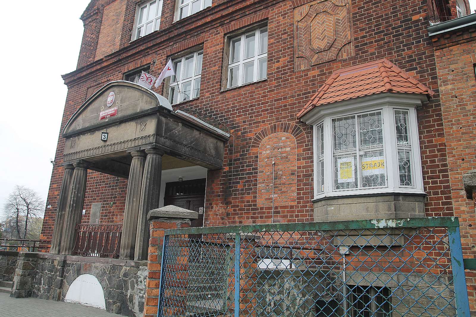 Drugi dzień strajku w szkołach i przedszkolach w Legnicy
