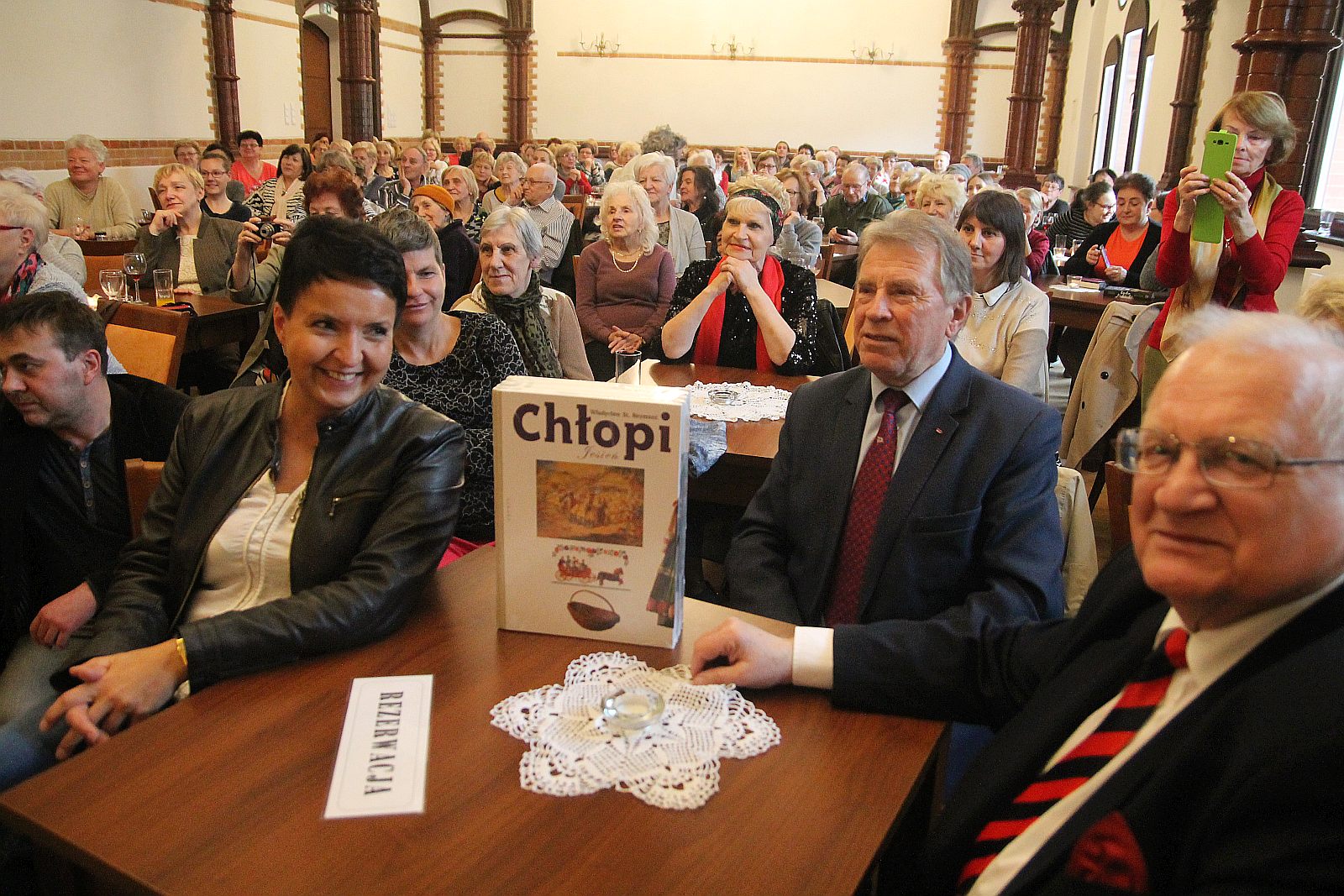 Jagna z „Chłopów” w Legnickiej Bibliotece Publicznej