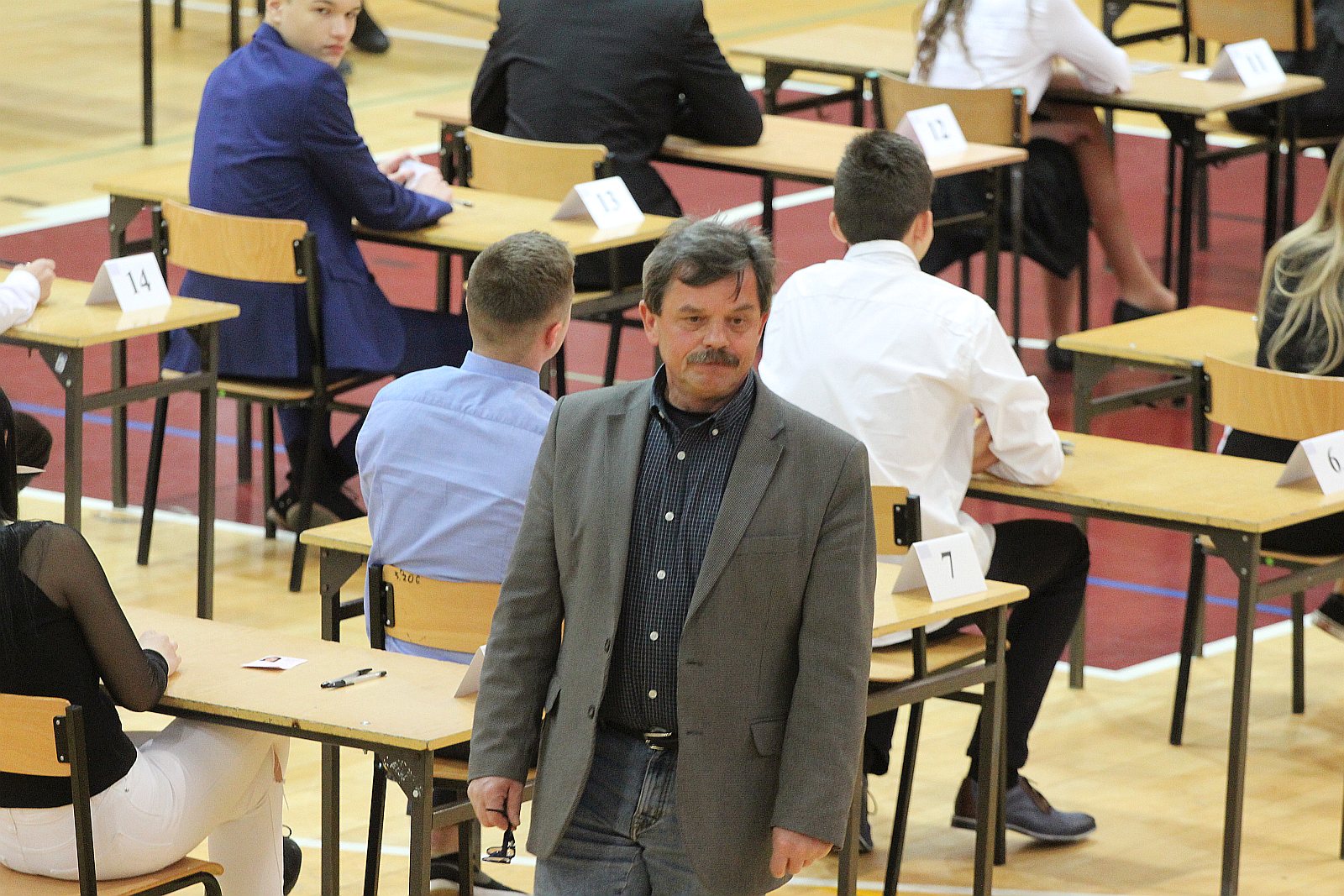 Egzamin gimnazjalny w cieniu strajku pracowników oświaty