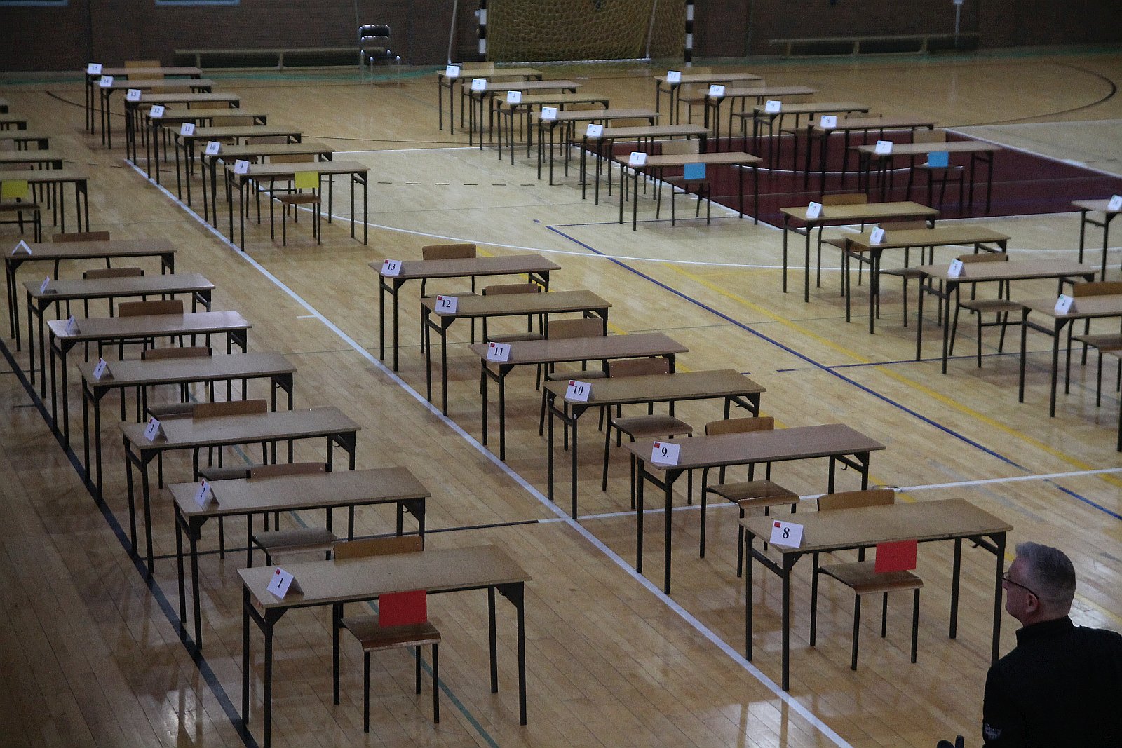 Egzamin gimnazjalny w cieniu strajku pracowników oświaty