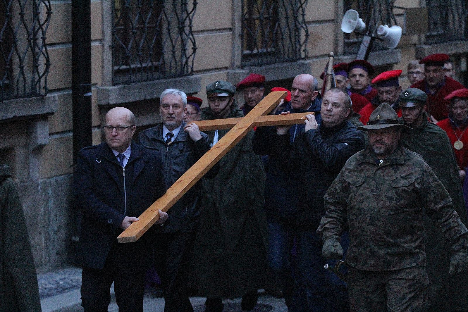 Miejska Droga Krzyżowa ulicami Legnicy