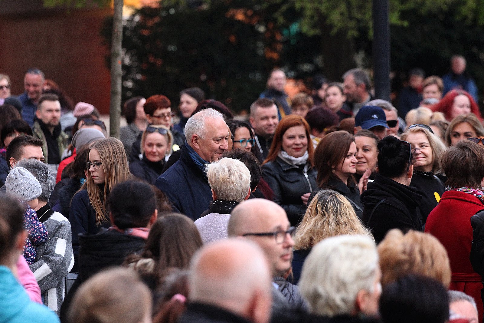 Legniccy pracownicy oświaty wspólnie na Czarnym Marszu