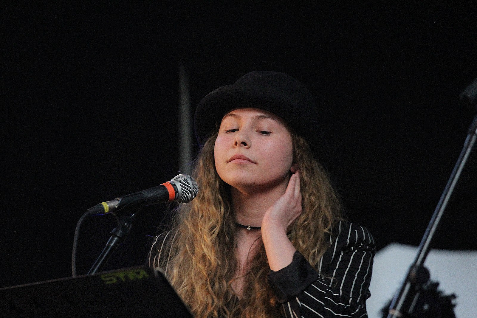 Nikola Warda z zespołem w hołdzie „Damom Rocka”